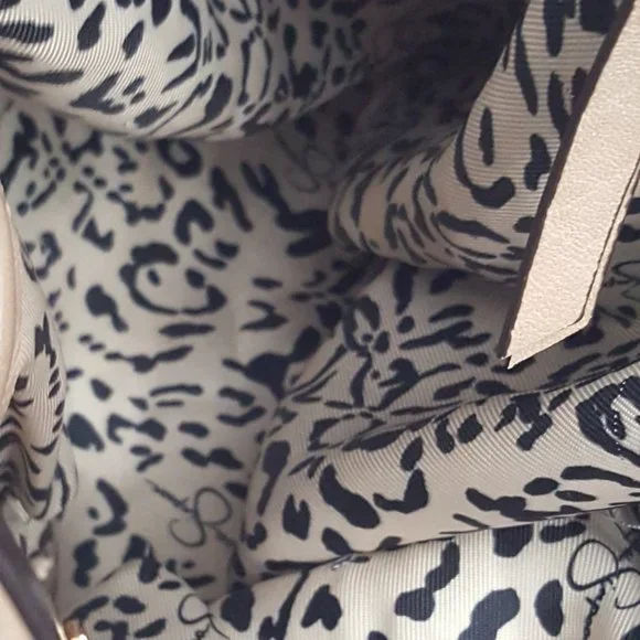 Jessica Simpson Light Blush Large Handbag Hobo Purse with Gold Studs and Strap - Picture 16 of 16